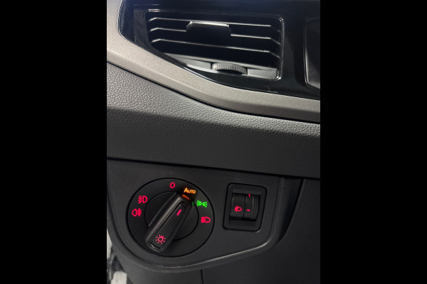 Volkswagen Polo 1.0 TSI Comfortline Business Navi | Clima | Cruise | Lichtmetaal | PDC