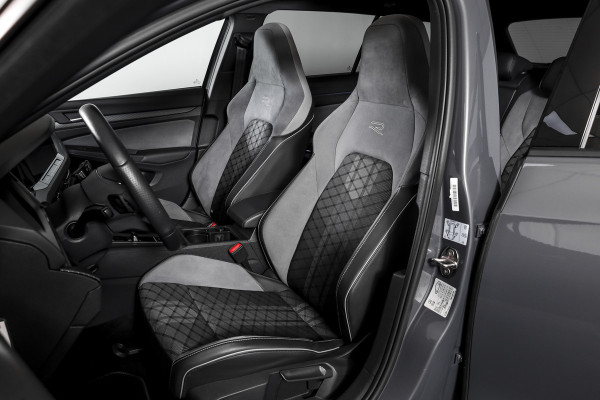 Volkswagen GOLF Variant 1.5 eTSI 150 PK R-Line - Automaat | S/K- Panodak | Dig. Cockpit | Adapt. Cruise | PDC | Camera | NAV + App. Connect | ECC | DAB | LM 18" |