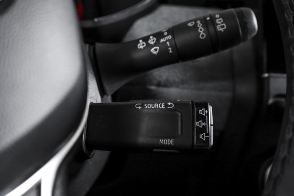 Renault Clio 1.0 TCe 90 PK Techno | Dig. Cockpit | Cruise | Stoel-+Stoelverw. | PDC | Camera | NAV + App. Connect | ECC | DAB | LM 16" | 2253