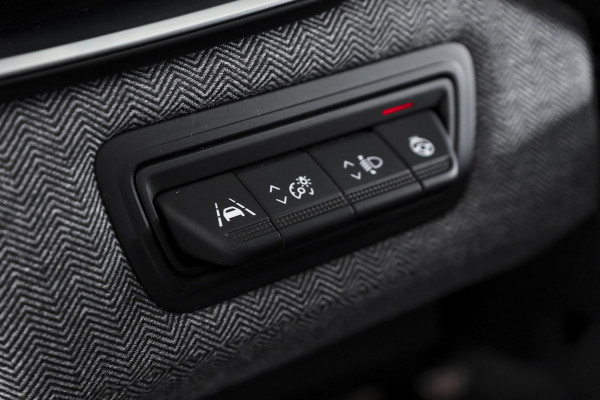 Renault Clio 1.0 TCe 90 PK Techno | Dig. Cockpit | Cruise | Stoel-+Stoelverw. | PDC | Camera | NAV + App. Connect | ECC | DAB | LM 16" | 2253