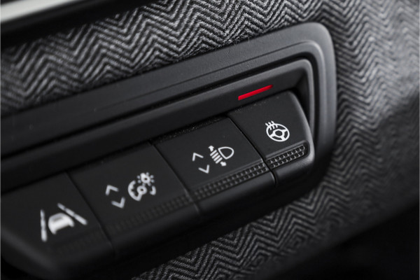 Renault Clio 1.0 TCe 90 PK Techno | Dig. Cockpit | Cruise | Stoel-+Stoelverw. | PDC | Camera | NAV + App. Connect | ECC | DAB | LM 16" | 2253