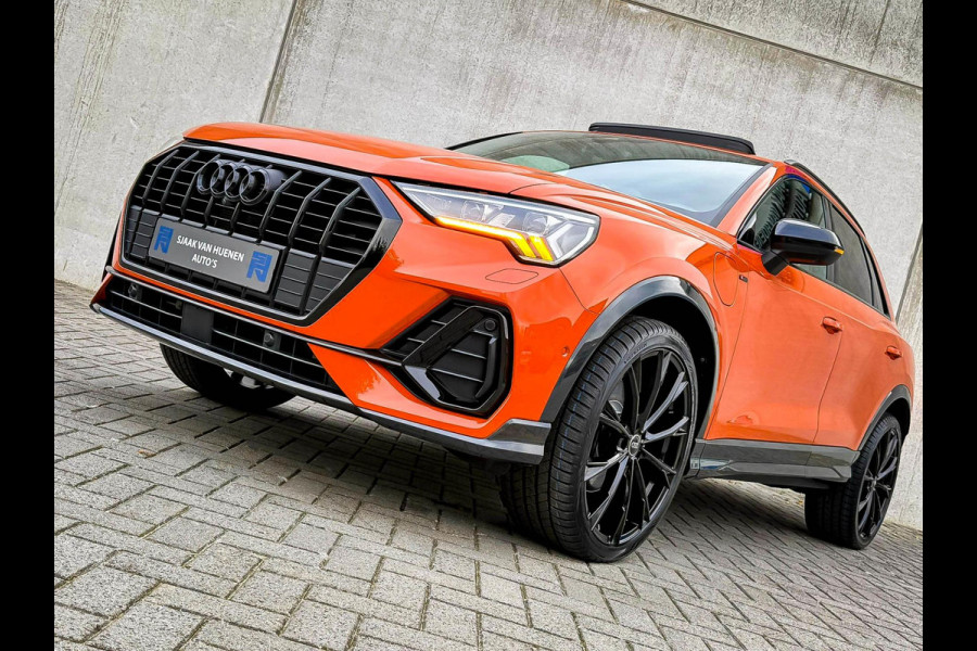 Audi Q3 45TFSI e 245pk S-Tronic Competition Edition One S-Line 1e Eig! Audi Exclusive|Pano|B&O|Magnetic|Leder|360°|Ambiance|Matrix