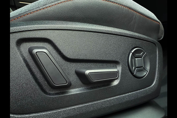 Audi Q3 45TFSI e 245pk S-Tronic Competition Edition One S-Line 1e Eig! Audi Exclusive|Pano|B&O|Magnetic|Leder|360°|Ambiance|Matrix