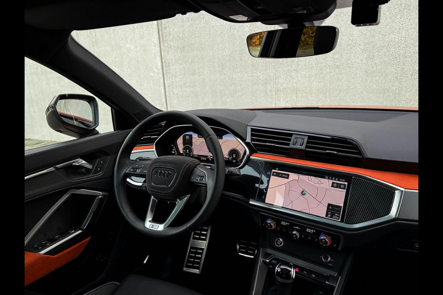 Audi Q3 45TFSI e 245pk S-Tronic Competition Edition One S-Line 1e Eig! Audi Exclusive|Pano|B&O|Magnetic|Leder|360°|Ambiance|Matrix