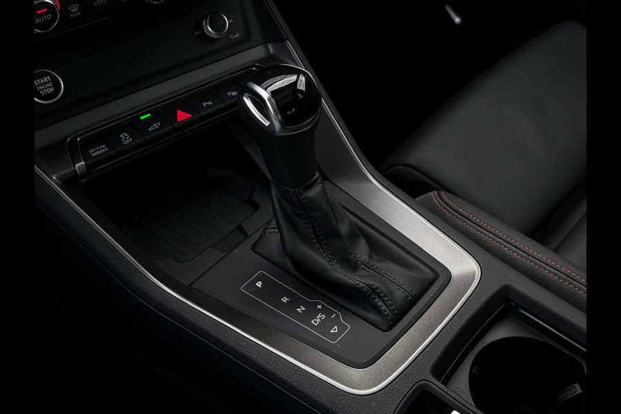 Audi Q3 45TFSI e 245pk S-Tronic Competition Edition One S-Line 1e Eig! Audi Exclusive|Pano|B&O|Magnetic|Leder|360°|Ambiance|Matrix