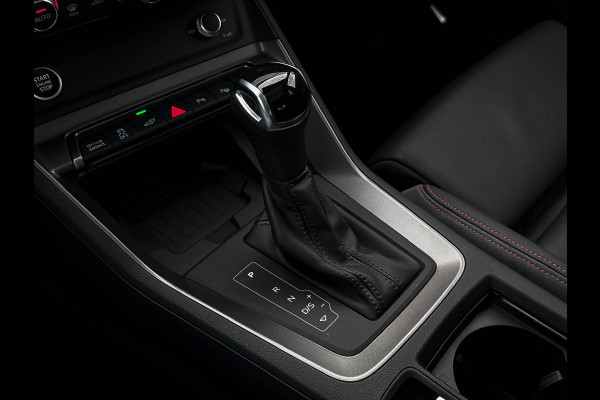 Audi Q3 45TFSI e 245pk S-Tronic Competition Edition One S-Line 1e Eig! Audi Exclusive|Pano|B&O|Magnetic|Leder|360°|Ambiance|Matrix