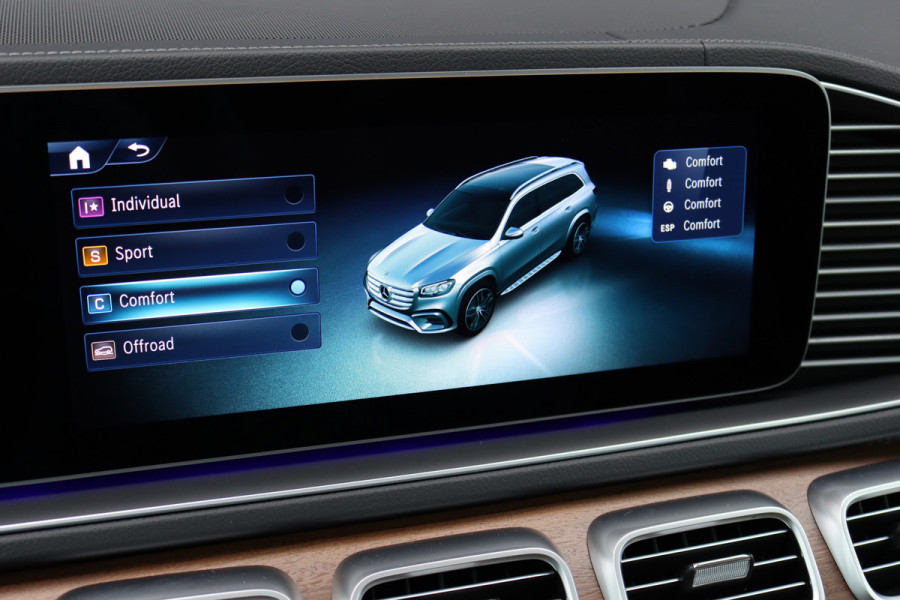 Mercedes-Benz GLS 580 V8 4MATIC AMG Line | Facelift | Airmatic | Panoramadak | Massage | Stoelventilatie | Memory | Burmester High End | HUD | Surround Camera | Trekhaak | Soft-Close | Vlakkenverwarming |