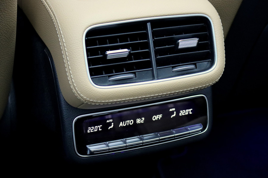 Mercedes-Benz GLS 580 V8 4MATIC AMG Line | Facelift | Airmatic | Panoramadak | Massage | Stoelventilatie | Memory | Burmester High End | HUD | Surround Camera | Trekhaak | Soft-Close | Vlakkenverwarming |