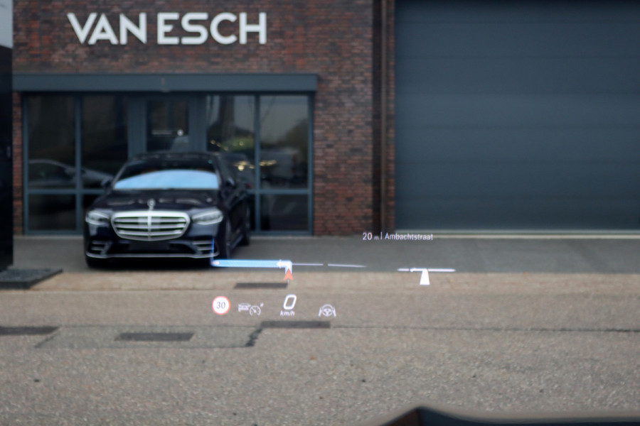 Mercedes-Benz GLS 580 V8 4MATIC AMG Line | Facelift | Airmatic | Panoramadak | Massage | Stoelventilatie | Memory | Burmester High End | HUD | Surround Camera | Trekhaak | Soft-Close | Vlakkenverwarming |