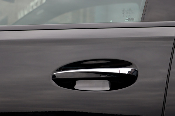 Mercedes-Benz GLS 580 V8 4MATIC AMG Line | Facelift | Airmatic | Panoramadak | Massage | Stoelventilatie | Memory | Burmester High End | HUD | Surround Camera | Trekhaak | Soft-Close | Vlakkenverwarming |