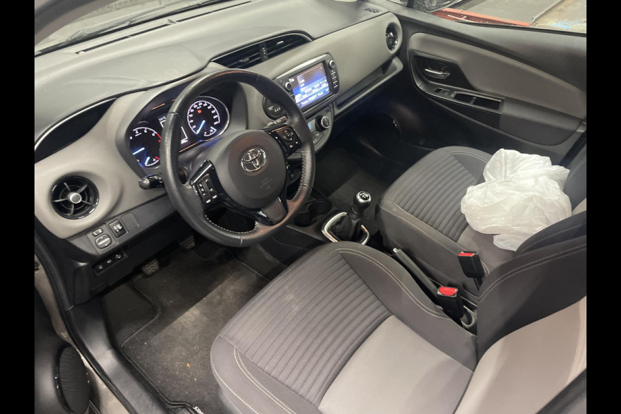 Toyota Yaris 1.0 VVT-i Active | Airco | Camera | 1E eigenaar