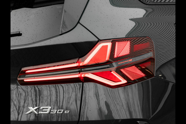 BMW X3 30e xDrive M-Sport Pro - Pano - Trekhaak - ACC - Memoryzetel