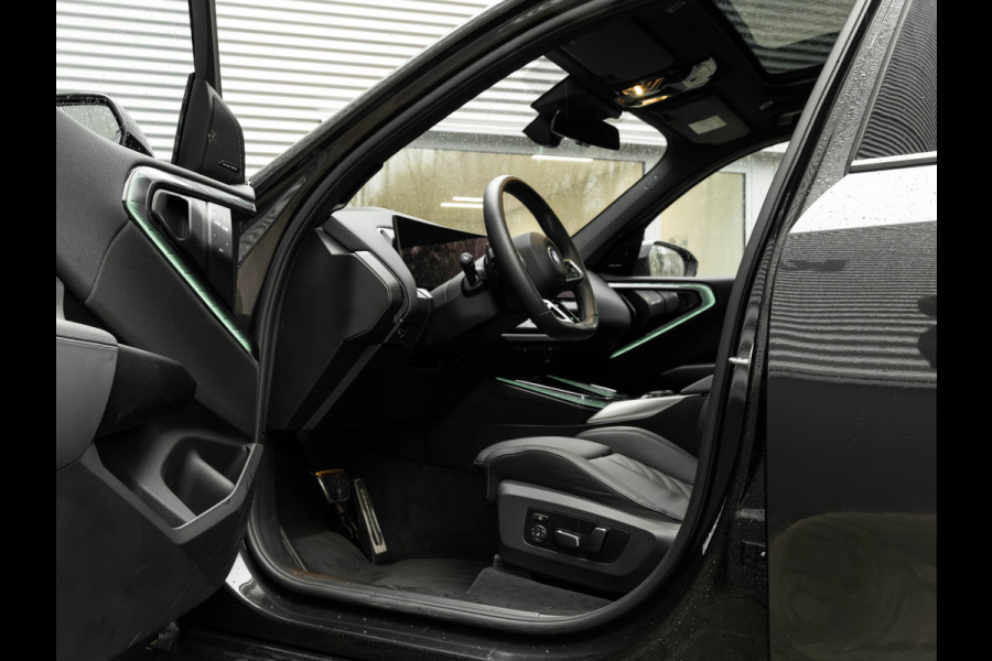 BMW X3 30e xDrive M-Sport Pro - Pano - Trekhaak - ACC - Memoryzetel