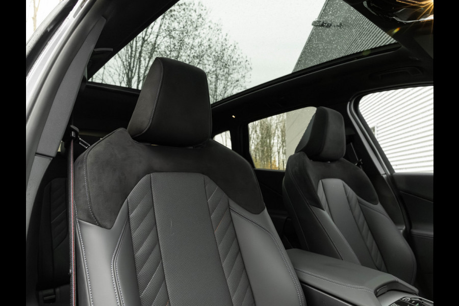 BMW X3 30e xDrive M-Sport Pro - Pano - Trekhaak - ACC - Memoryzetel