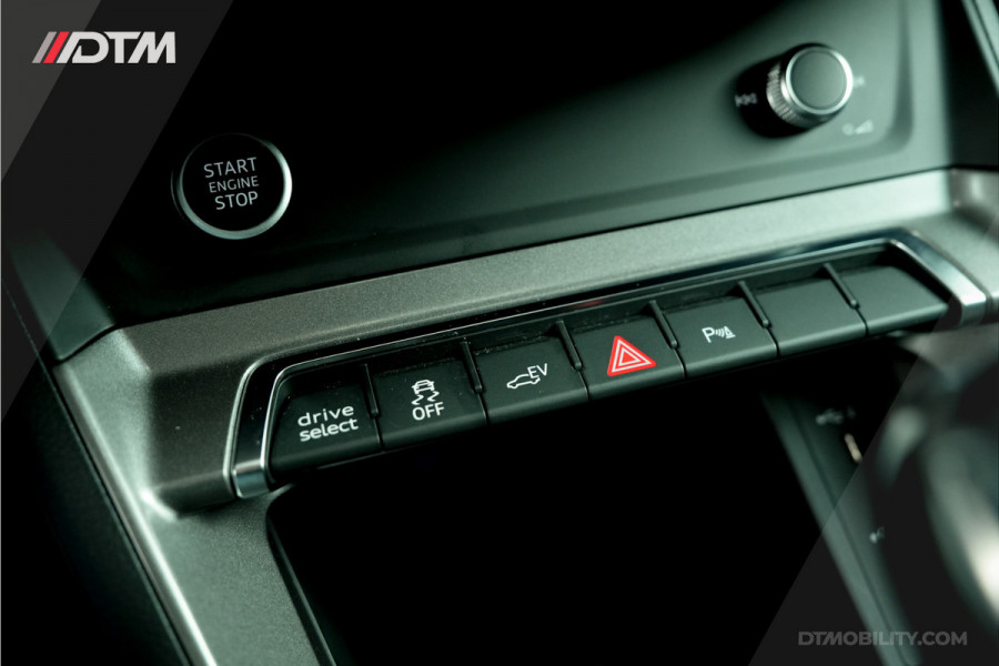 Audi Q3 Sportback 45TFSIe S-Edition | Panoramadak | Sfeerverlichting | 360 |