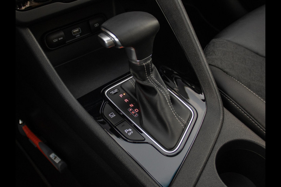 Kia Niro 1.6 GDi Hybrid Tech Edition Dynamicplusline | Stoel en stuurverwarming | Schuifkanteldak | Digitaal dashboard