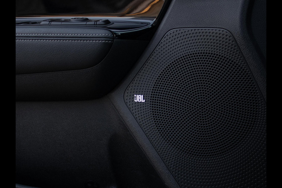 Kia Niro 1.6 GDi Hybrid Tech Edition Dynamicplusline | Stoel en stuurverwarming | Schuifkanteldak | Digitaal dashboard