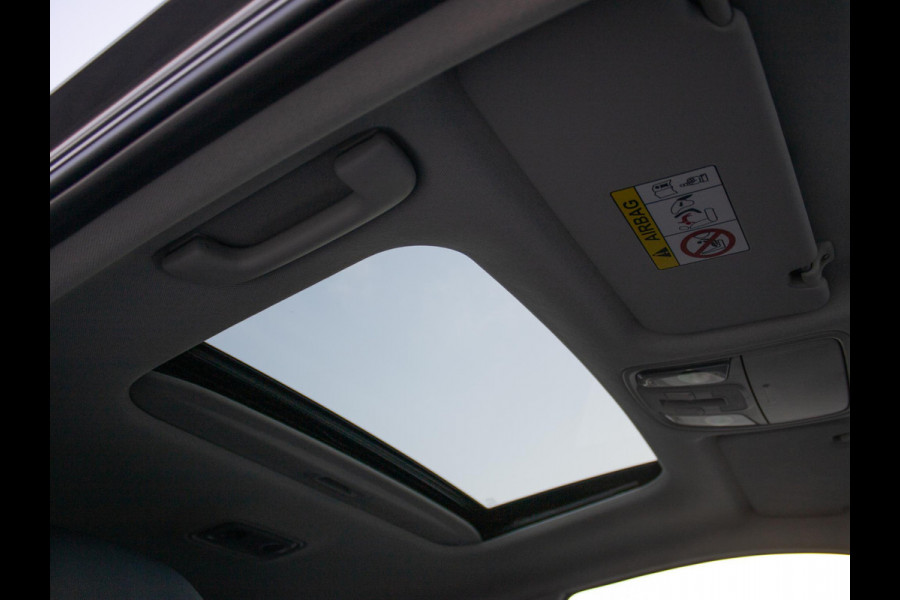 Kia Niro 1.6 GDi Hybrid Tech Edition Dynamicplusline | Stoel en stuurverwarming | Schuifkanteldak | Digitaal dashboard