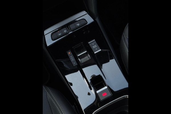 Opel Mokka Electric Ultimate 50 kWh fase 3, vol opties, achteruitrijcamera, 1/2 leder, 18 inch, led verlichting, stoelverwarming
