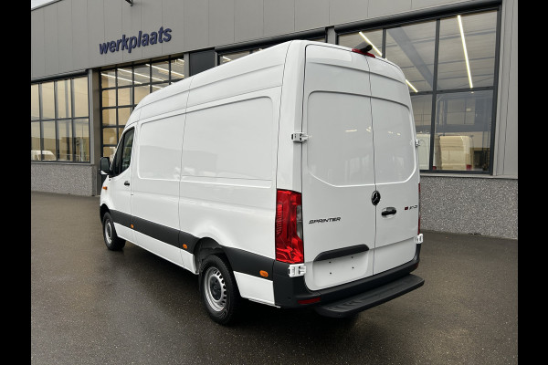 Mercedes-Benz Sprinter 317 CDI L2 H2 MBUX / 360 Camera / Navigatie / Parkeersensoren / Cruise control / Airco / 270 Graden achterdeuren