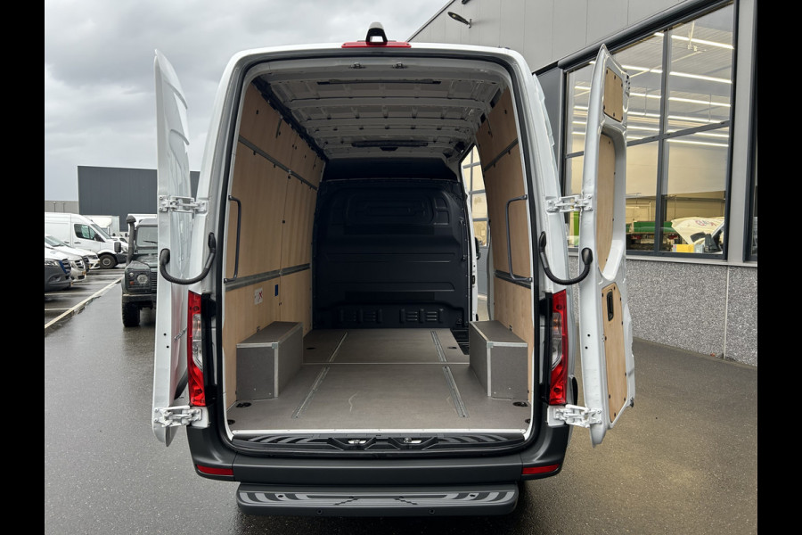 Mercedes-Benz Sprinter 317 CDI L2 H2 MBUX / 360 Camera / Navigatie / Parkeersensoren / Cruise control / Airco / 270 Graden achterdeuren