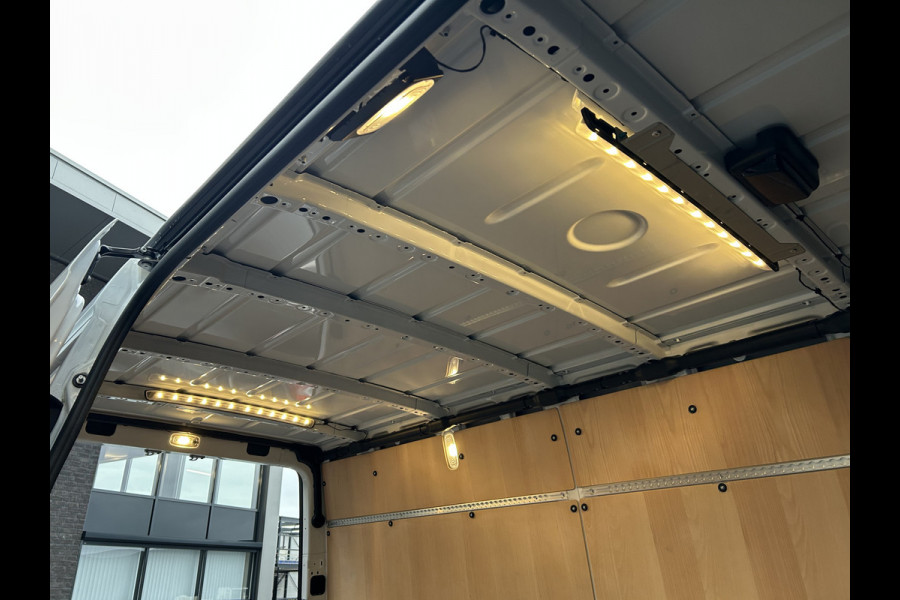 Mercedes-Benz Sprinter 317 CDI L2 H2 MBUX / 360 Camera / Navigatie / Parkeersensoren / Cruise control / Airco / 270 Graden achterdeuren