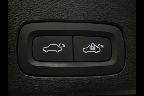 Volvo XC60 2.0 T8 Twin Engine AWD Inscription / BTW / B&W / Masaage