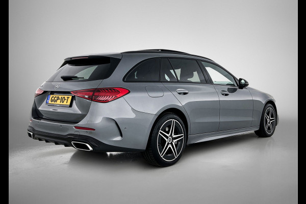 Mercedes-Benz C-Klasse Estate 300 e AMG Plug-In Hybride AMG Line | Night Pakket | Panorama Schuif-Kanteldak | Alarm Klasse 3 | KeyLess-Go | Easy Pack Achterklep. Inclusief 48 maanden Mercedes-Benz Certified garantie voor Europa.