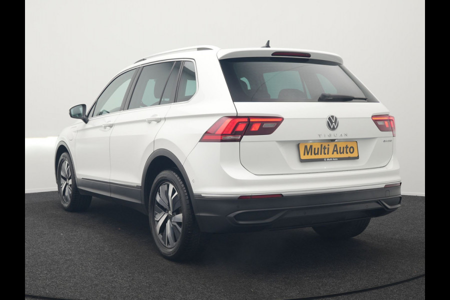 Volkswagen Tiguan 1.4 TSI eHybrid Elegance Plug In Hybrid 245pk Dealer O.H. PHEV | Trekhaak Af Fabriek | Adaptive Cruise | IQ Light | Camera | Stoelen & Stuur Verwarmd | Apple Carplay | Blis | Navigatie | DAB |