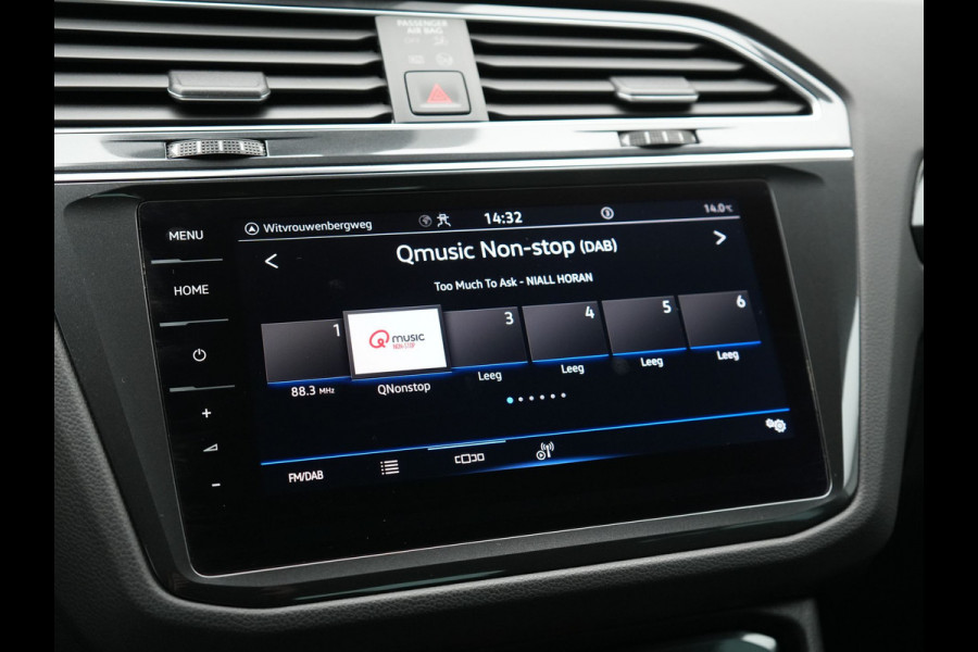 Volkswagen Tiguan 1.4 TSI eHybrid Elegance Plug In Hybrid 245pk Dealer O.H. PHEV | Trekhaak Af Fabriek | Adaptive Cruise | IQ Light | Camera | Stoelen & Stuur Verwarmd | Apple Carplay | Blis | Navigatie | DAB |