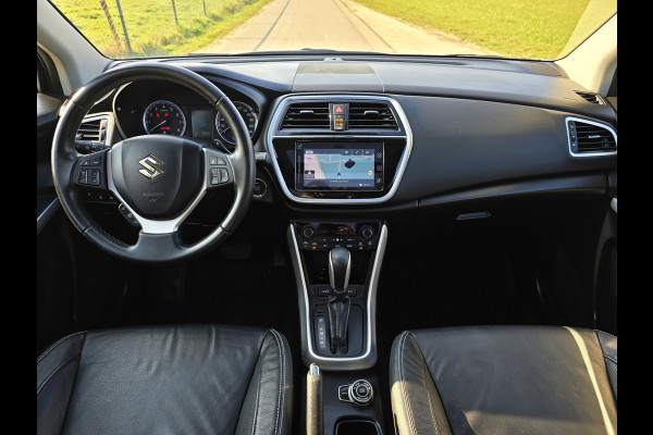 Suzuki S-Cross 1.4 Boosterjet AllGrip 4WD Style Smart Hybrid - 130 Pk - Automaat - Navi - Camera - Stoelverwarming