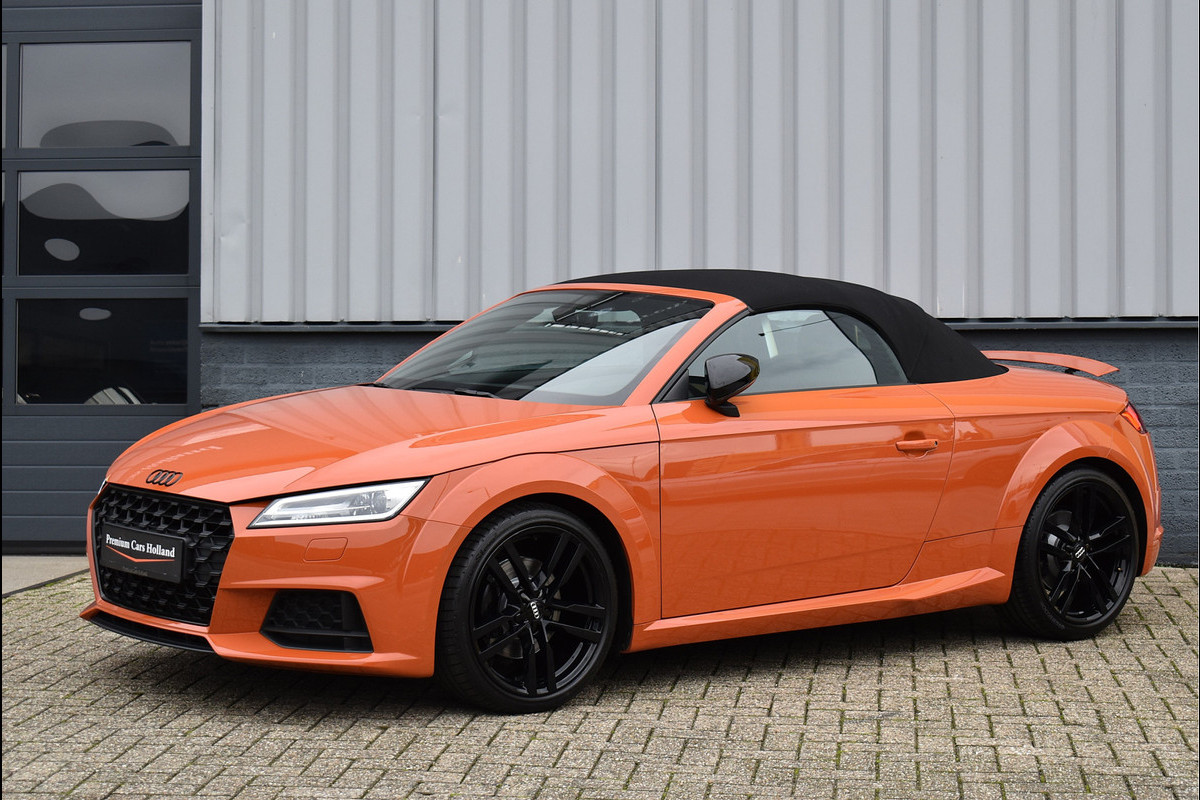 Audi TT Roadster 40 TFSI Black Edition Facelift Model RS-Stoelen Navi Led 19 Inch