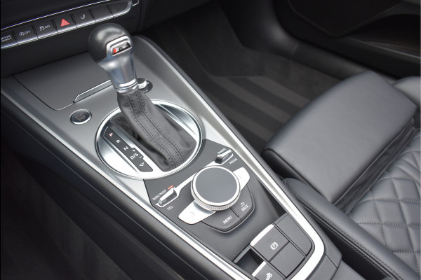 Audi TT Roadster 40 TFSI Black Edition Facelift Model RS-Stoelen Navi Led 19 Inch