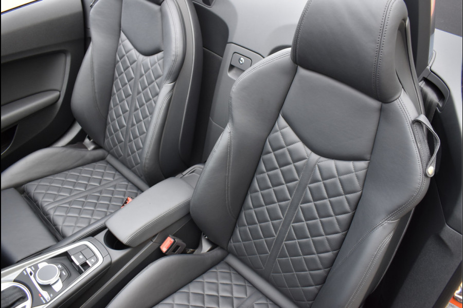 Audi TT Roadster 40 TFSI Black Edition Facelift Model RS-Stoelen Navi Led 19 Inch