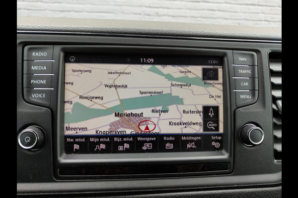 Volkswagen Crafter 50 2.0TDI 177PK L5 DL 3-Persoons Meubelbak Airco Navi Cruise Control Voorruitverwarming Trendline Dhollandia Laadklep Dubbellucht Euro 6 1e Eigenaar Origineel Nederlands