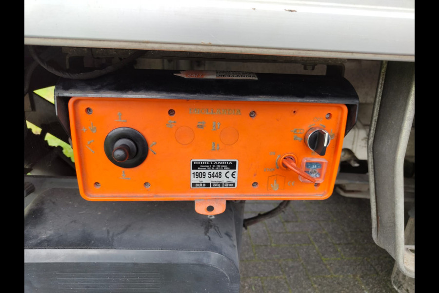 Volkswagen Crafter 50 2.0TDI 177PK L5 DL 3-Persoons Meubelbak Airco Navi Cruise Control Voorruitverwarming Trendline Dhollandia Laadklep Dubbellucht Euro 6 1e Eigenaar Origineel Nederlands