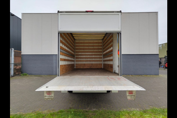 Volkswagen Crafter 50 2.0TDI 177PK L5 DL 3-Persoons Meubelbak Airco Navi Cruise Control Voorruitverwarming Trendline Dhollandia Laadklep Dubbellucht Euro 6 1e Eigenaar Origineel Nederlands