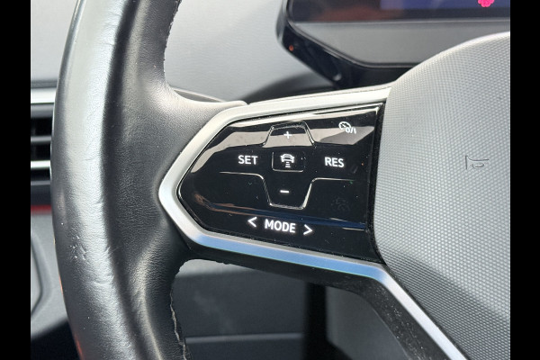 Volkswagen ID.4 Max 77kWh S.O.H. 92% Warmtepomp Trekhaak Camera Adap.Cruise + stop&go Apple Carplay Android Auto Navi Ecc Pdc Lmv 20" Led Privacy Glas DAB File assistent Matrix Led Keyless Origineel Nederlandse Auto