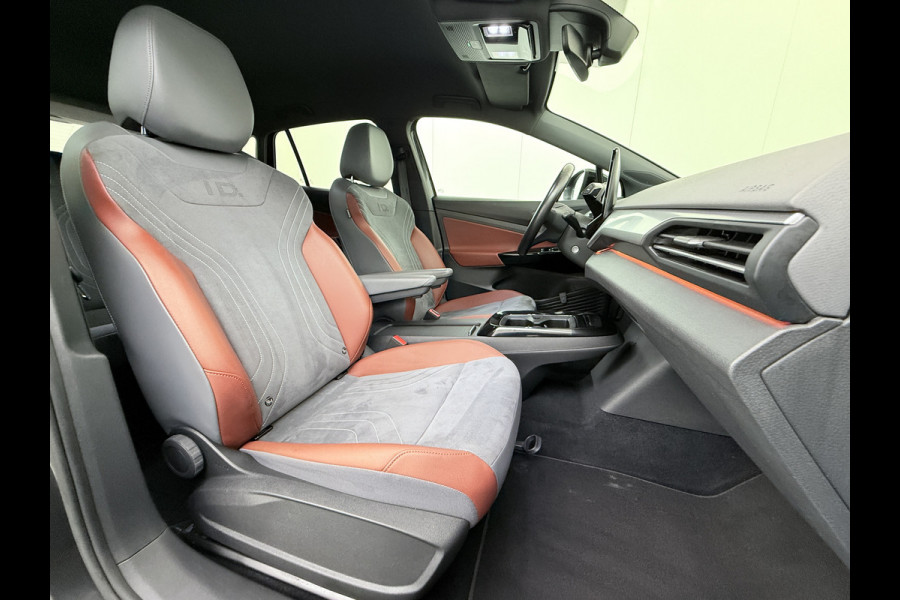 Volkswagen ID.4 Max 77kWh S.O.H. 92% Warmtepomp Trekhaak Camera Adap.Cruise + stop&go Apple Carplay Android Auto Navi Ecc Pdc Lmv 20" Led Privacy Glas DAB File assistent Matrix Led Keyless Origineel Nederlandse Auto