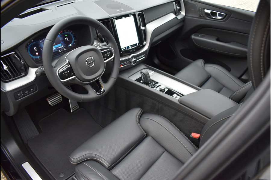 Volvo XC60 2.0 Recharge T8 AWD R-Design 455 Pk Pano Luchtvering Trekhaak Keyless Leder 21 Inch
