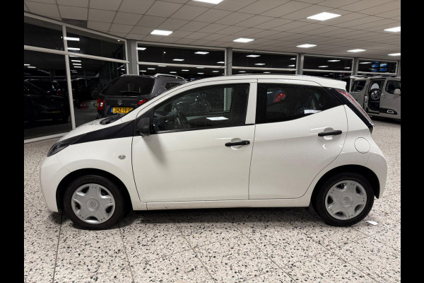 Toyota Aygo 1.0 VVT-i x-now