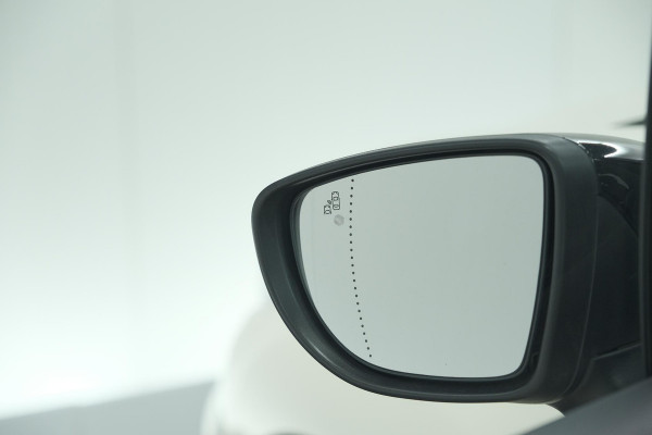 Renault Captur TCe 120 EDC Intens | Camera | Dodehoekdetectie | Navigatie | Parkeersensoren