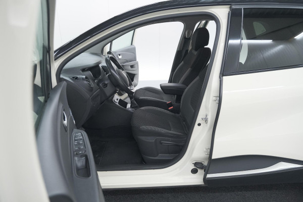 Renault Captur TCe 120 EDC Intens | Camera | Dodehoekdetectie | Navigatie | Parkeersensoren