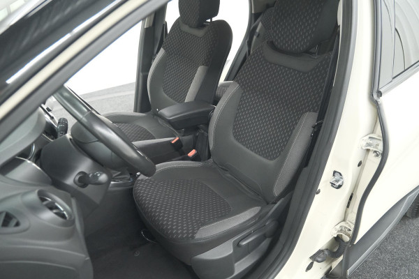 Renault Captur TCe 120 EDC Intens | Camera | Dodehoekdetectie | Navigatie | Parkeersensoren