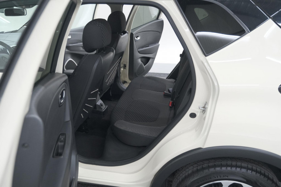 Renault Captur TCe 120 EDC Intens | Camera | Dodehoekdetectie | Navigatie | Parkeersensoren