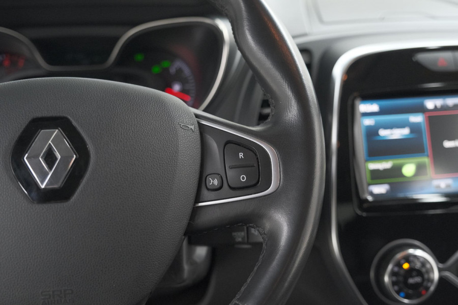 Renault Captur TCe 120 EDC Intens | Camera | Dodehoekdetectie | Navigatie | Parkeersensoren