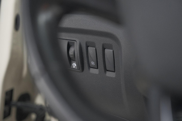 Renault Captur TCe 120 EDC Intens | Camera | Dodehoekdetectie | Navigatie | Parkeersensoren