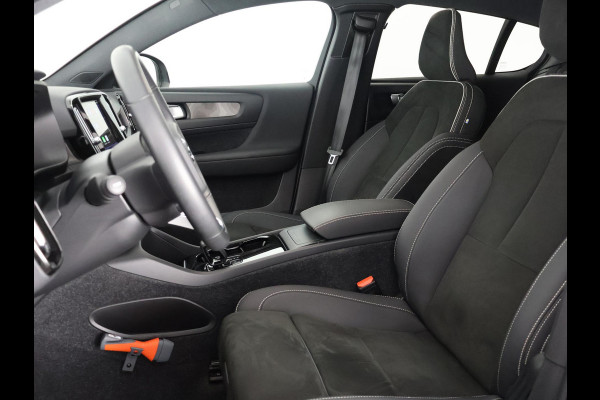 Volvo C40 RECHARGE TWIN INTRO AWD 78 KW/408 PK ACCU 92% BIJNA 2022.GARANTIE TOT 2032** 1800 KG TREKGEWICHT. PANODAK