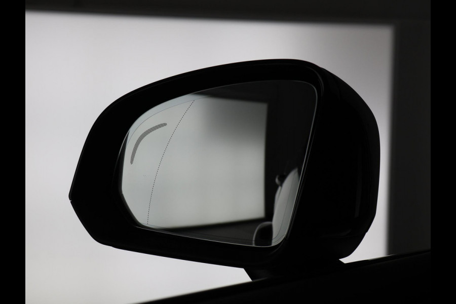 Volvo C40 RECHARGE TWIN INTRO AWD 78 KW/408 PK ACCU 92% BIJNA 2022.GARANTIE TOT 2032** 1800 KG TREKGEWICHT. PANODAK