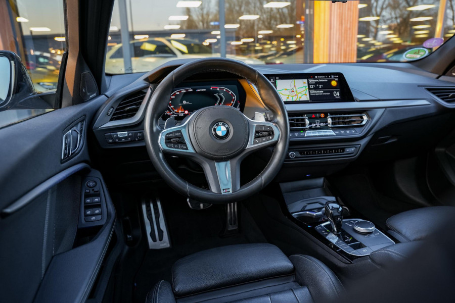 BMW 1-serie M135i xDrive High Executive Edition